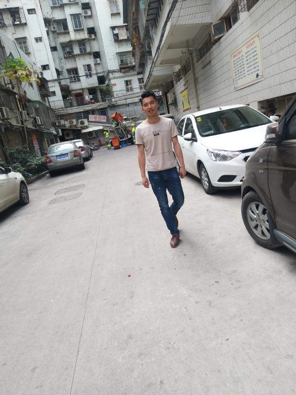 突然的自我的第三张照片--上杭婚介网