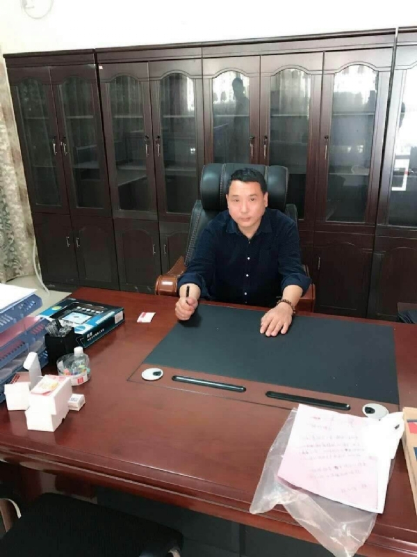 艺术家的第一张照片--上杭婚介网