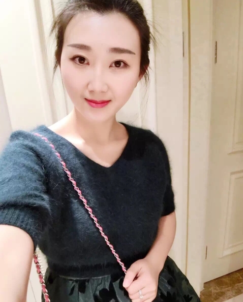 小妮的第三张照片--上杭婚介网