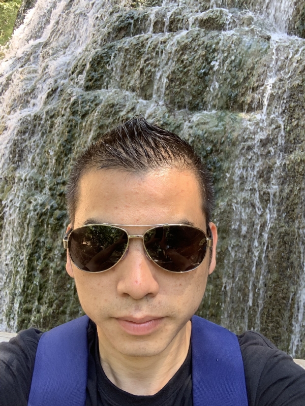 高兴的第二张照片--上杭婚介网