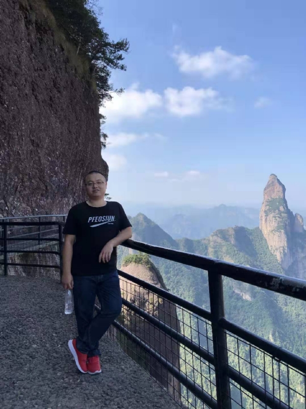 不杵于物的第一张照片--上杭婚介网