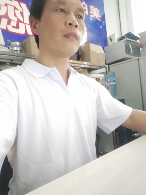 深蓝色的海的第一张照片--上杭婚介网
