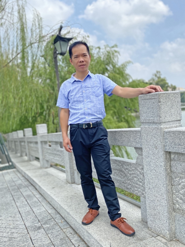奇峰向阳的第一张照片--上杭婚介网
