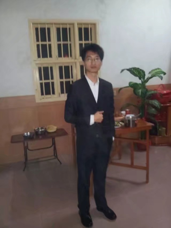 潇湘剑雨的第一张照片--上杭婚介网