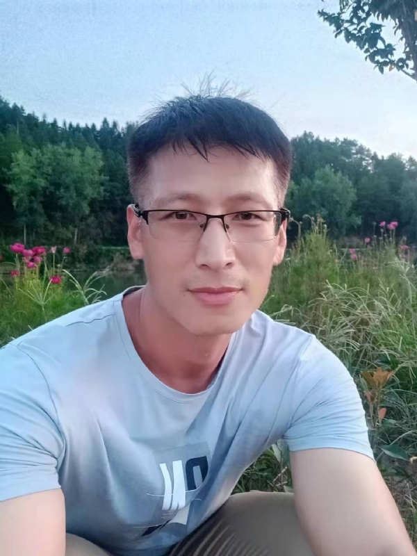 零零柒的第一张照片--上杭婚介网