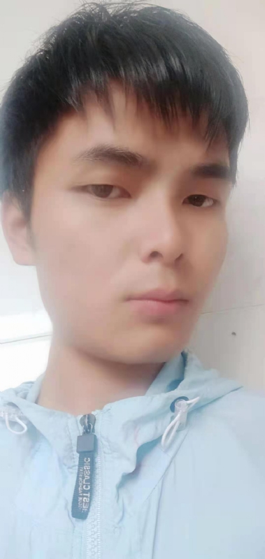 安静的男生的第一张照片--上杭婚介网