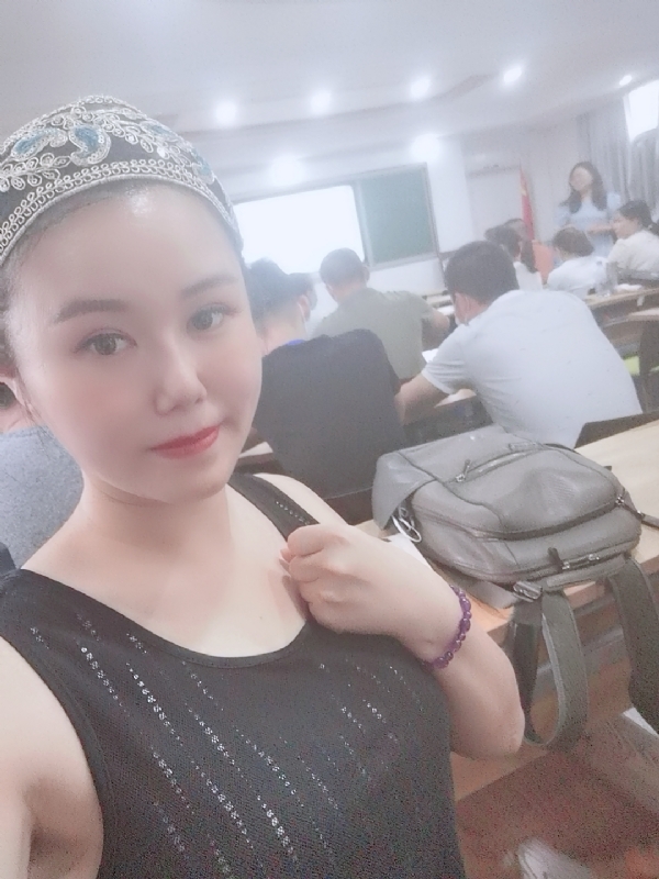 冰欣的第一张照片--上杭婚介网