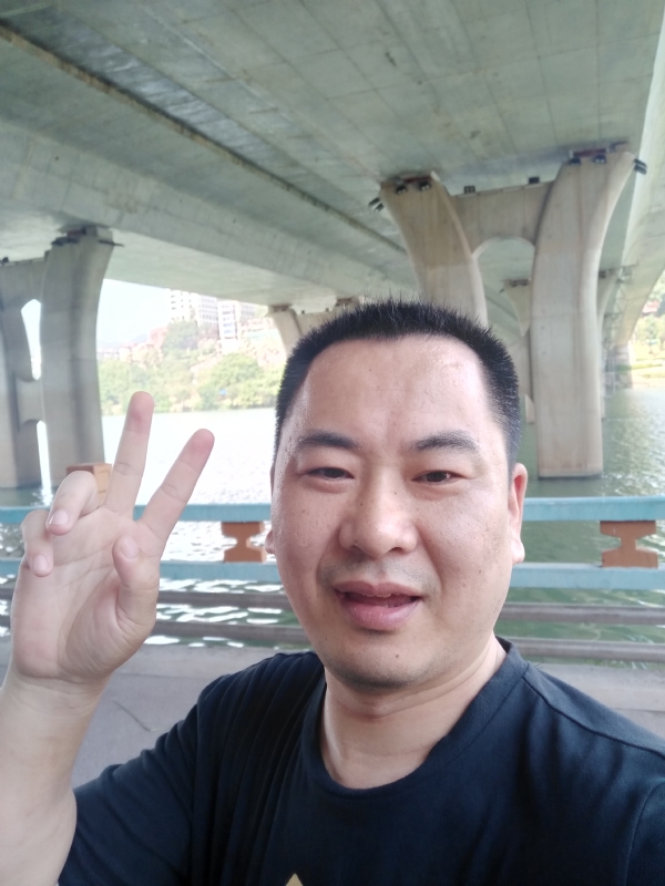 上人的第一张照片--上杭婚介网