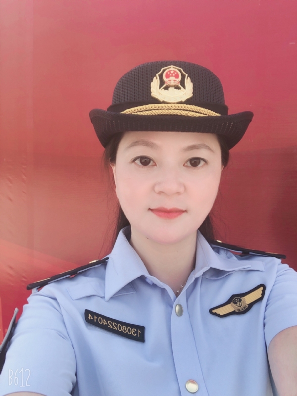 明明的第一张照片--上杭婚介网
