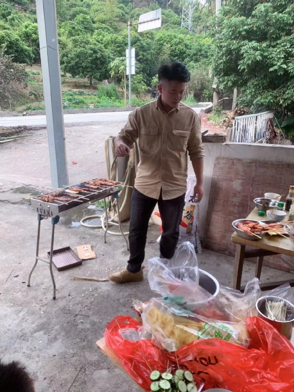你黑我哟的第一张照片--上杭婚介网